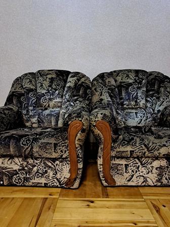 Отдам даром два кресла ,,без дивана ,,состояние хорошее