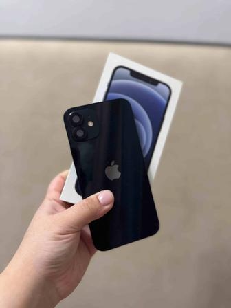 iPhone 12. В хорошем состоянии.
