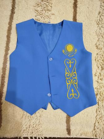 Продам детскую желетку