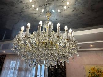 Срочно продам люстру