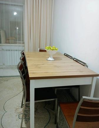 Продам обеденный стол