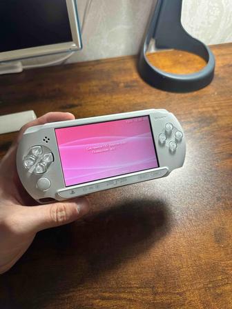 Sony PSP E1008 street