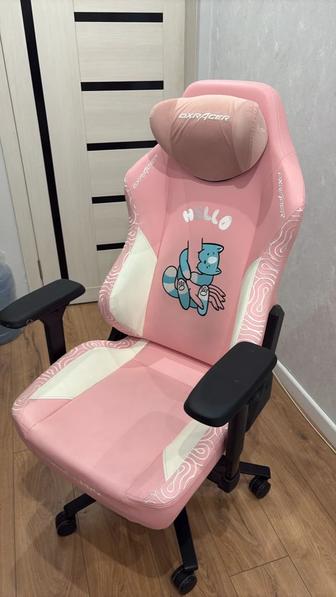 Компьютерное игровое кресло dxracer