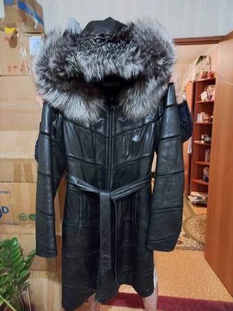 Продам женскую дубленку из натурального меха с чернобуркой