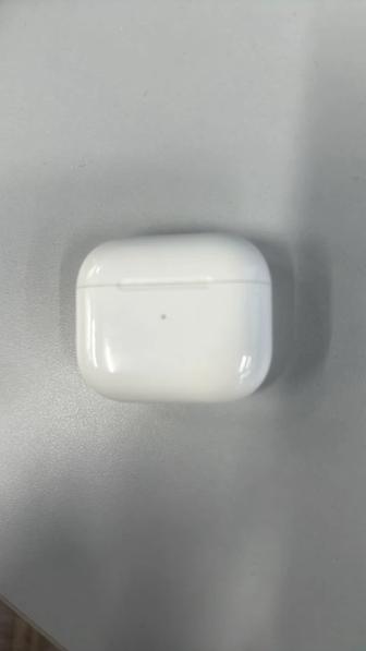 Продам кейс от AirPods 2