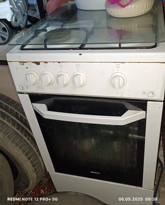 Продам газ плиту Beko
