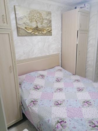 Продам спальный гарнитур