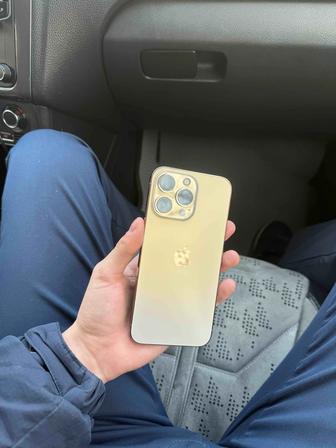 Продам айфон 13 про