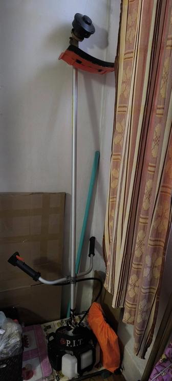 Бензиновый триммер P.I.T. P73102A