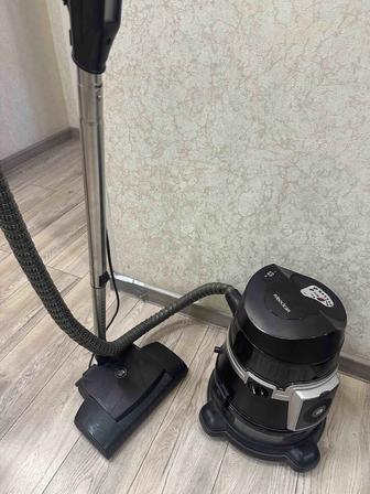 Продам пылесос Roboclean