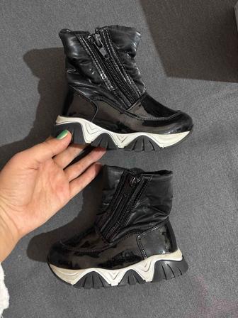 продам детские зимние сапоги для девочки