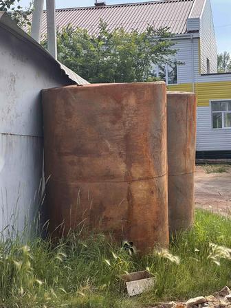Продам металическую емкость ДЕШЕВО