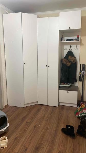 Прихожый шкаф