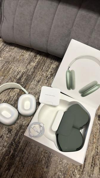 Продам наушники AirPods Max
