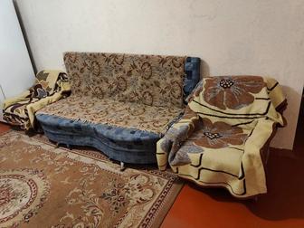 Отдам даром диван и два кресла