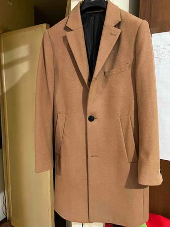 Продается новое пальто