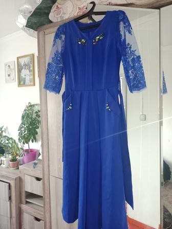 Вечерние платья