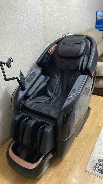 Массажное кресло