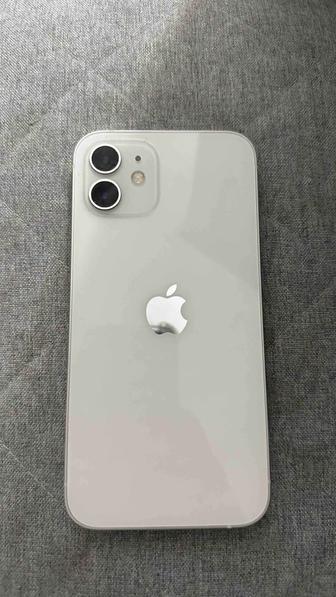 Продам айфон 12 в хорошем состоянии