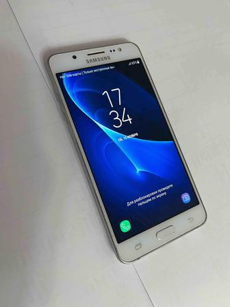 Продажа смартфон Samsung J5