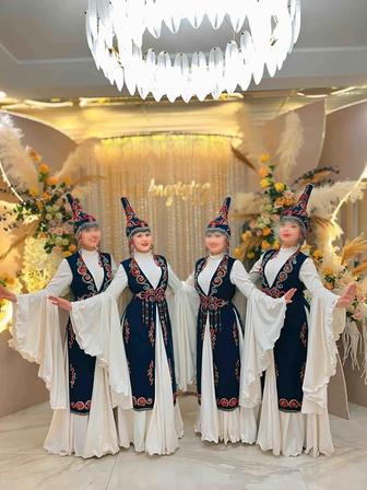 Танцевальный костюмы