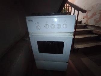Продам газ плиту