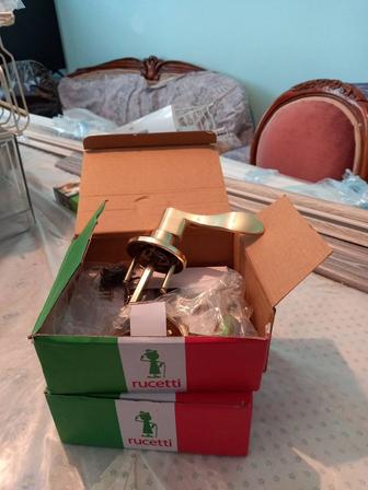 Дверные ручки межкомнатные с замком
