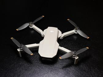 Квадрокоптер DJI Mini 2