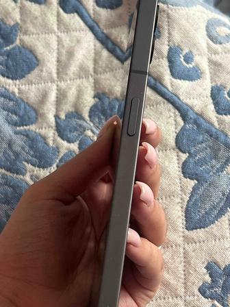 Продается телефон