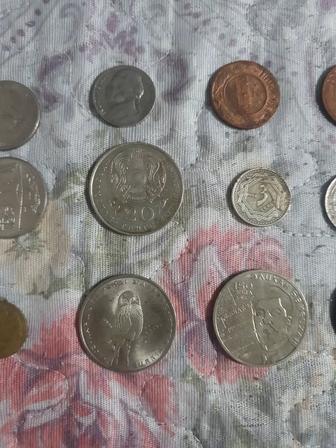 Продам монеты разные