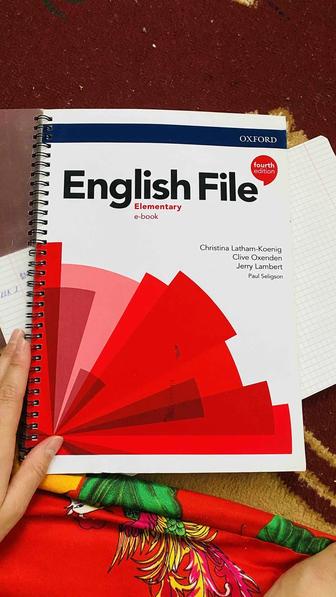 Книга, кітап, учебник New English File