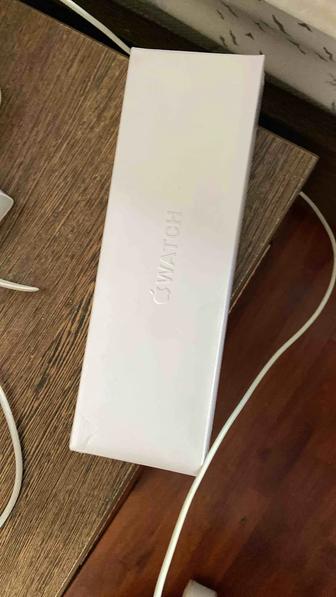 Продам часа apple