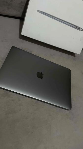 MacBook Air 13 M1
