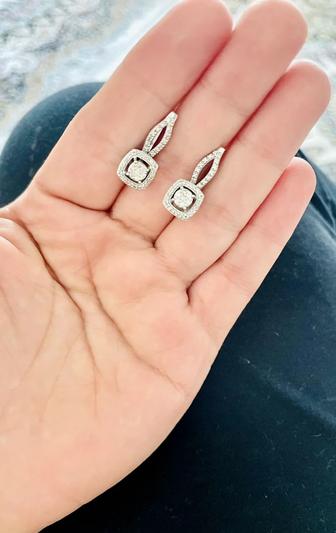 Серьги золотые с бриллиантами