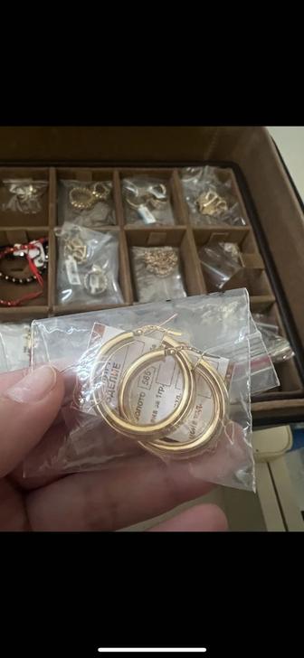Золотые сережки 750 пробы