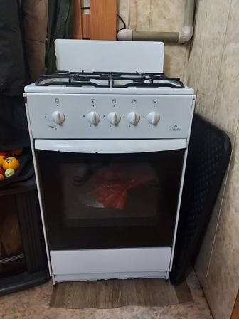 Продам газовую плиту
