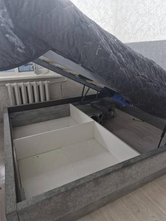 Продам кровать