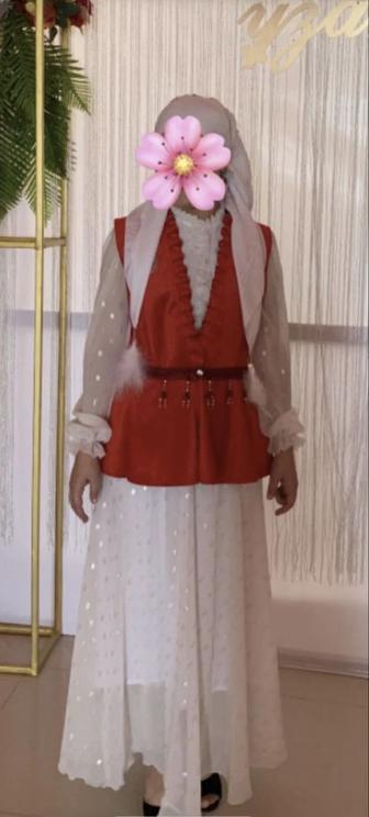 Платье с кожанкой