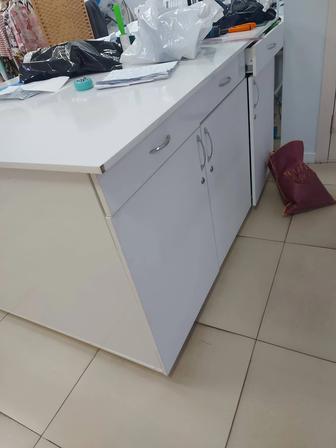 Продам стол