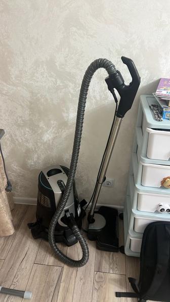 Продаю пылесос Roboclean pro
