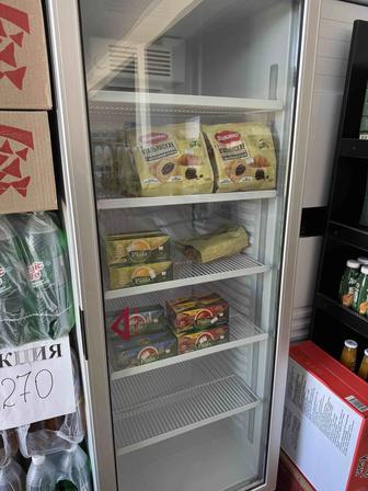 Витринный холодильник