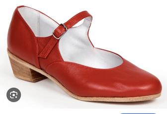 Туфли для народных танцев