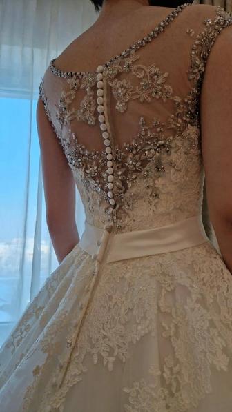 Свадебное платье Allure Bridals