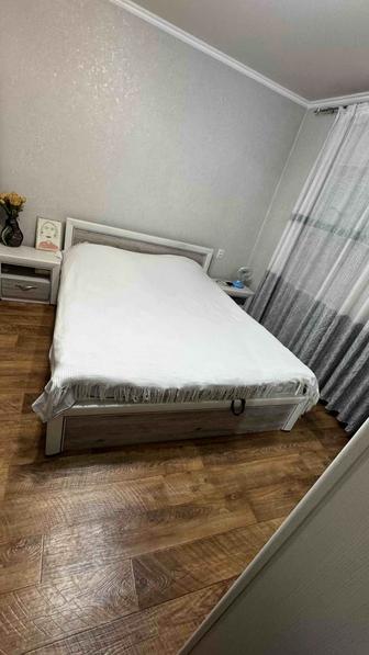 Продам спальный гарнитур