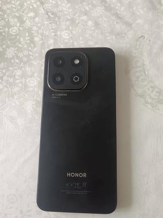 Продам телефон HONOR x6B