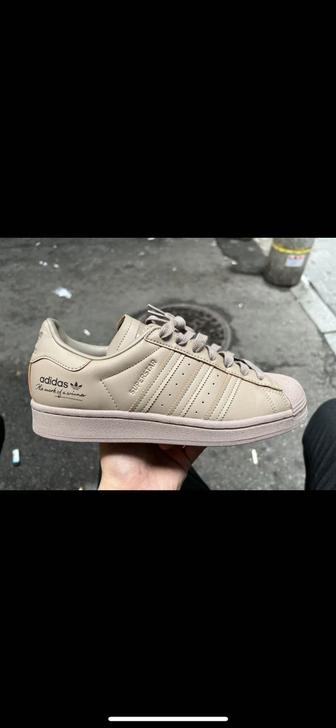 Продается Adidas Superstar