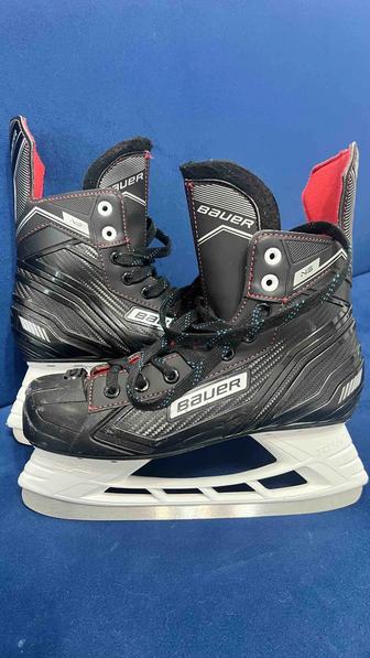 Хоккейные коньки Bauer NX 42размер