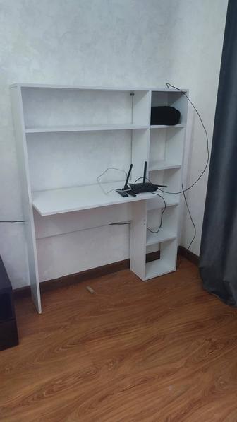 Стол компьютерный