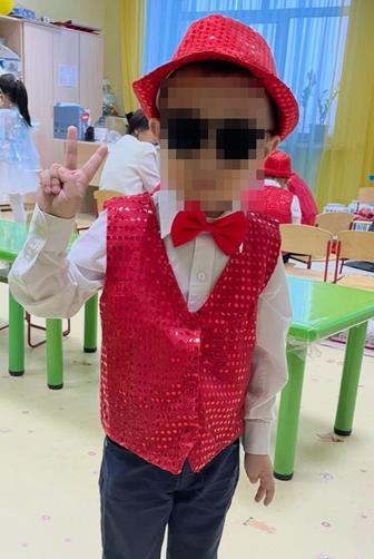 Набор жилетка, бабочка и шляпа