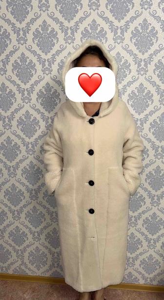 Продам белую шубу Тедди